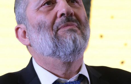 מתנגדים למינוי אריה דרעי לשר